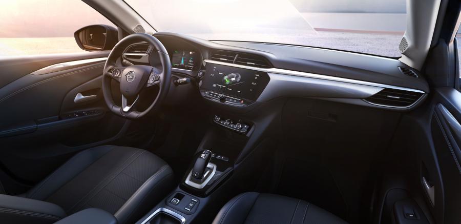 Торпедо Opel Corsa-e (F) 2019 года  (фото 14 из 45)